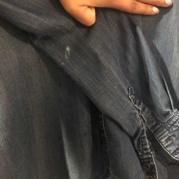 Buffalo Chambray Button Up - Picture 3 of 5